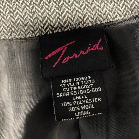 Torrid blazer herringbone gray black ribbon women’s plus size 2 / 2x wool blend - Picture 3 of 4